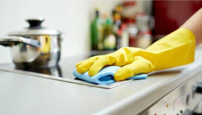 6 Tips Merawat Dapur Impian Anda - Bersihkanlah Secara Rutin - interiorpedia